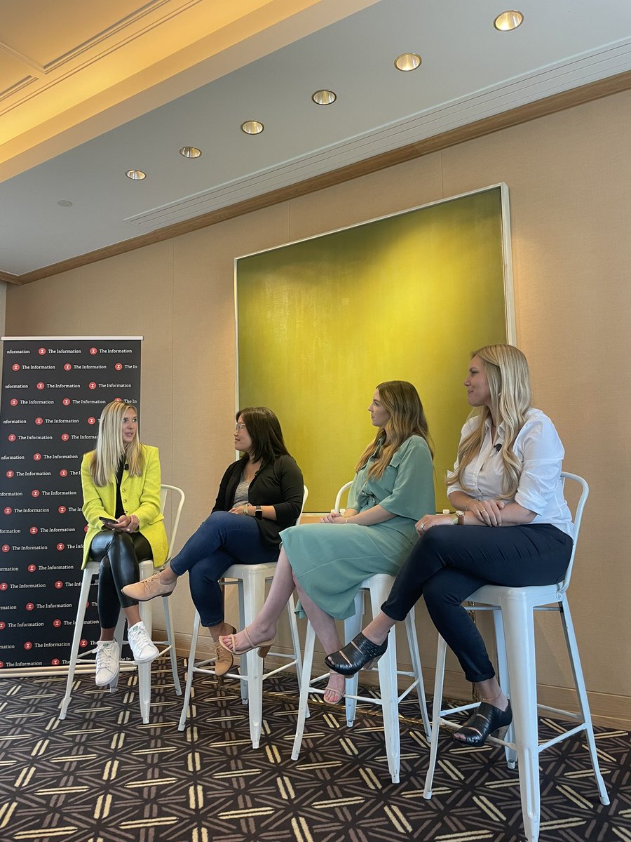 KateClarkTweets's tweet photo. The great @kyurieff chats creator economy trends with @mwchung, @katelin_cruse and @s_h_smith. And she matches the art! #TIWTF https://t.co/Am0NazV4F5