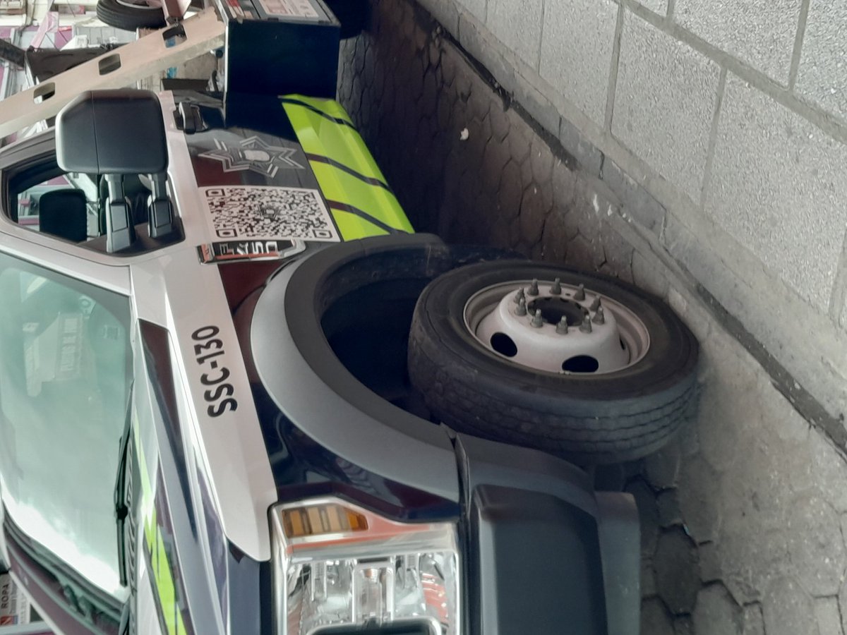 <a href="/ValeVarillas/">Valentín Varillas</a> paso lista en <a href="/Al_Portador/">Al Portador</a> estas adormiladas tardes donde para muestra un botón del arduo trabajo de <a href="/SSC_Pue/">SSC Puebla</a> en pleno centro histórico de #Puebla ...por cierto no despierten a <a href="/eduardorivera01/">Eduardo Rivera Pérez</a> que tanto cree en <a href="/CruzGConsuelo/">María del Consuelo Cruz Galindo</a>