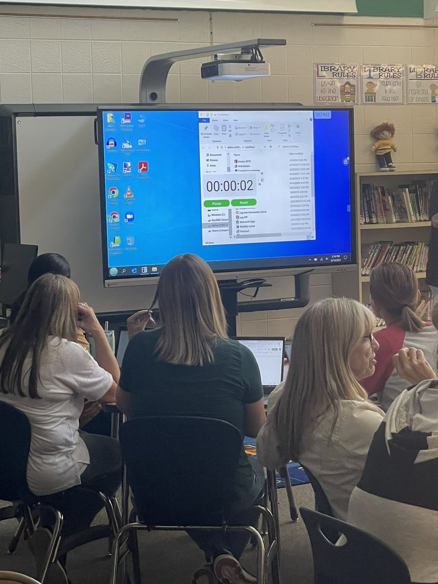 MrH_LSES's tweet photo. Clopper Mill is excited for our PD today on our Boxlight technology upgrade! #CMESPride 🐾❤️🐾 https://t.co/gU4C283kWn