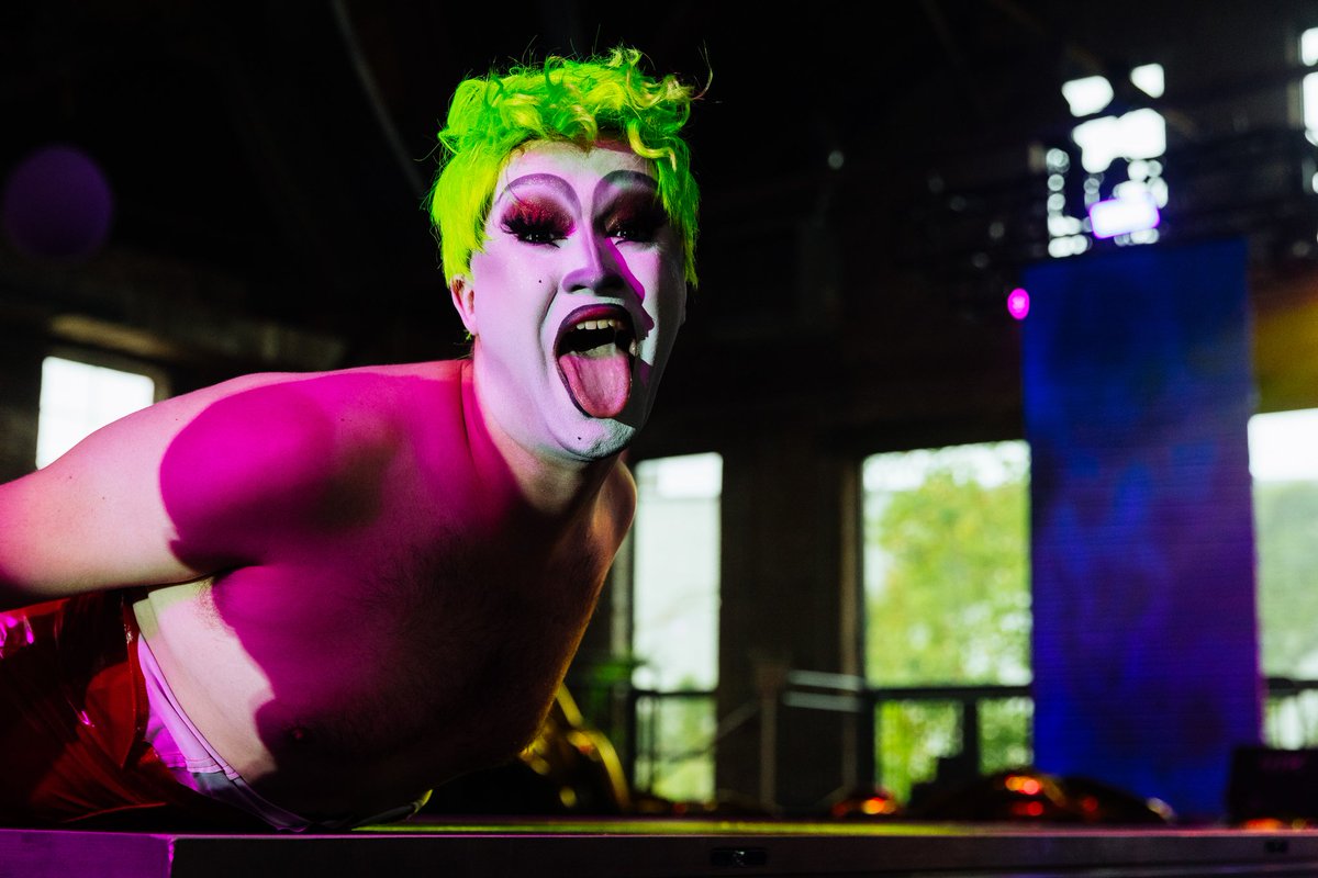 Office work to swimwear ^^

 Little Nella be precocious and gaudy with some period performance!

Thanks to <a href="/BushwigFestival/">Bushwig 11 💖</a> and the @knockdowncenter