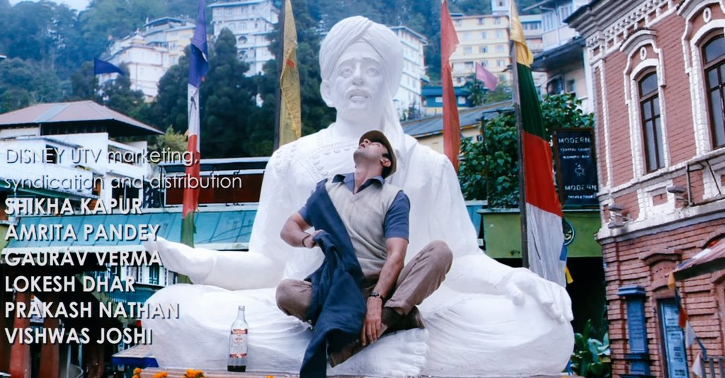 KrummYummWatch's tweet photo. The aesthetics that #Barfi served 💯
(2/n)
#10YearsOfBarfi https://t.co/hsxuGiz7IB