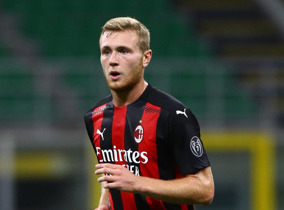 AC Forza Milan 1️⃣9️⃣🇮🇹🏆 tweet media