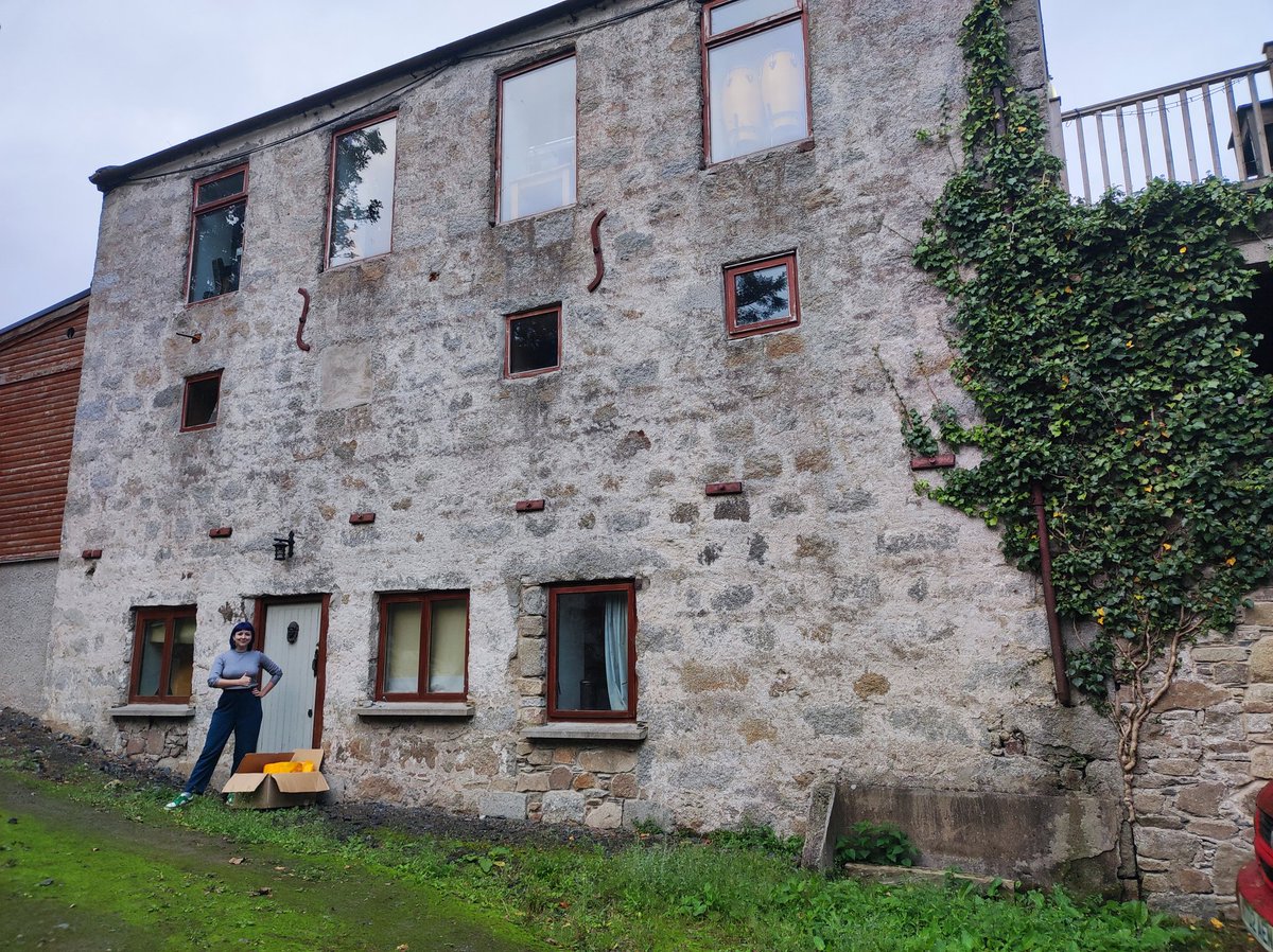 Getting everything ready at <a href="/AnalogueCatalog/">Analogue Catalogue</a> ahead of the next Soft Gut Song Camp songwriters and producers landing tomorrow morning 🎶