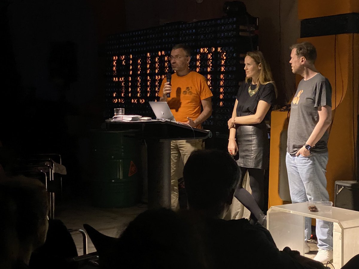 ethswarm's tweet image. Now Q&amp;amp;A time! Coming up: 🍕&amp;amp; waiting for the Merge 🚀