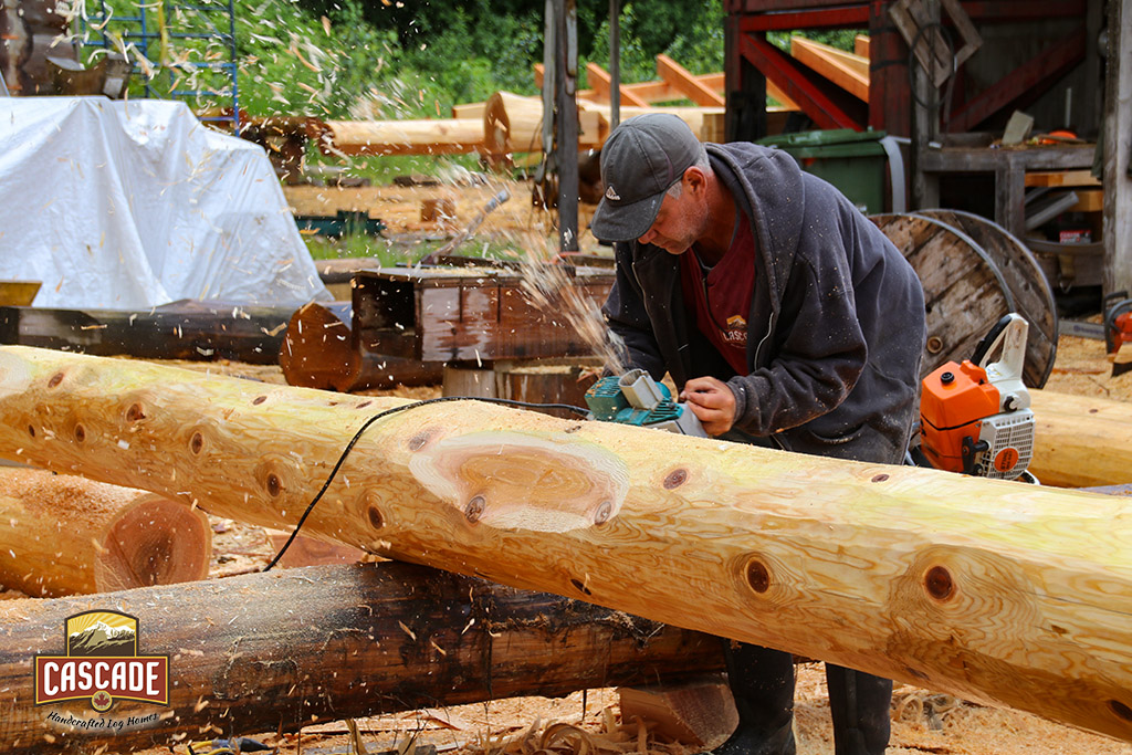 BCLogHomes's tweet photo. Building another beautiful Western Red-cedar log home!
Sanding down the logs to ensure they have a beautiful flat surface is an important part of the Cascade Handcrafted building process.
#handcraftedloghomes #CascadeHandcraftedloghomes #loghomebuilders #westernredcedar https://t.co/OImbsvLX7d