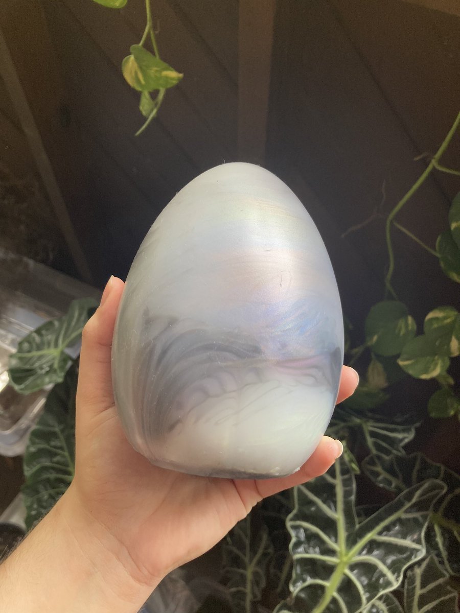 WellBredKitsune's tweet photo. Selling my @akrowsnest Xtra Egg! Bought for $130 plus shipping, I’m reselling for $100 plus shipping. Located in the US.

This toy has a lot of pretty colors in it, it’s their “oil slick” coloration I believe? So it’s pretty hard to capture it in a still photo! 😅 https://t.co/boh2j2IUUP