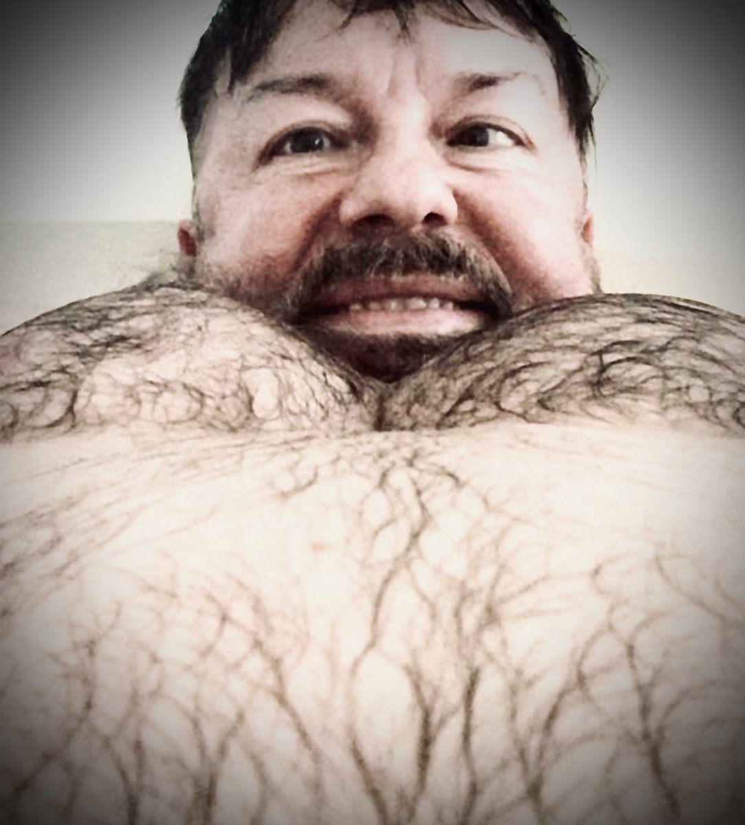 Ricky Gervais tweet media