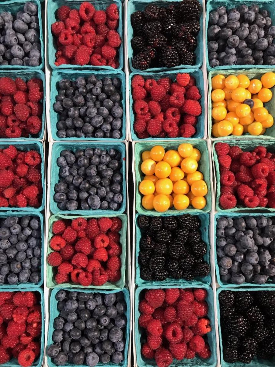 Berries from the local farmer's market
🚨 #Food 🚨