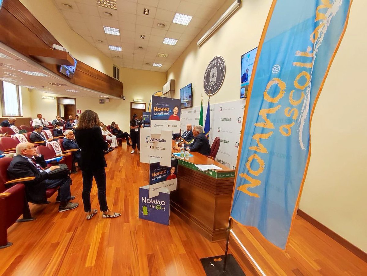 AssoprofSumai's tweet photo. @antonio_magi (#Sumai) alla XIII edizione di “#Nonno ascoltami sottolinea l’importanza della #prevenzione, che si effettua investendo su #medici e operatori sanitari del #SSN, funzionale solo come un unicum tra #territorio e #ospedale. https://t.co/Bm0l6L1fiw