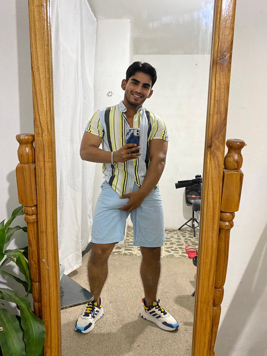 Roma Lopez on Twitter: "Tengo un vergon 🍆 http://Instagram.com