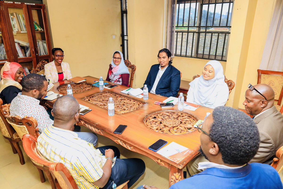 UNCCI_UG's tweet image. @UNCCI_UG  hosted Uganda Halal Bureau (UHB) an entity that provides  professional halal certification services based on Uganda Standards to authenticate halal integrity of products &amp;amp; services jointly with Serunai Commerce Sdn Bhd  a Malaysian digital halal ecosystem entity…