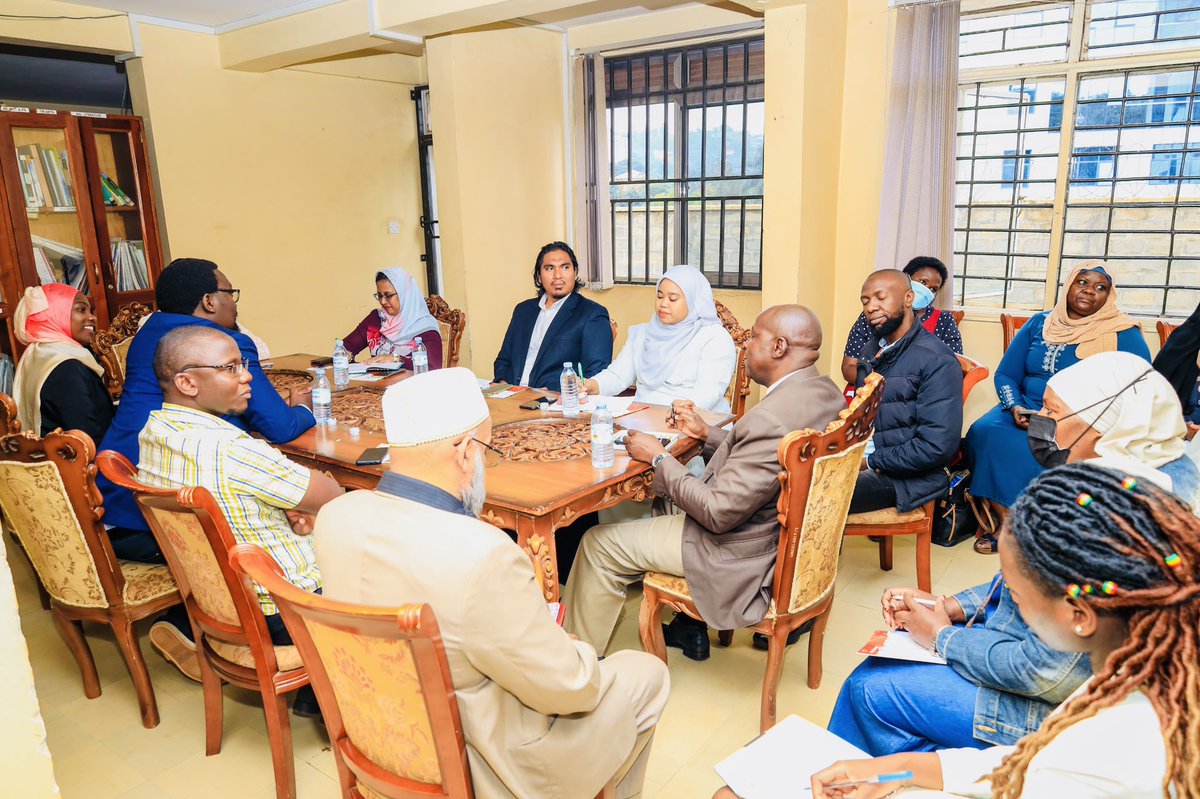 UNCCI_UG's tweet image. @UNCCI_UG  hosted Uganda Halal Bureau (UHB) an entity that provides  professional halal certification services based on Uganda Standards to authenticate halal integrity of products &amp;amp; services jointly with Serunai Commerce Sdn Bhd  a Malaysian digital halal ecosystem entity…