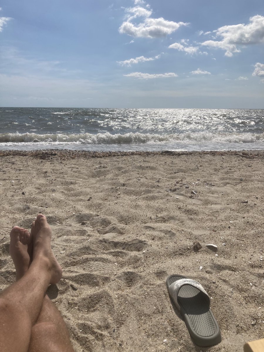 Christo92633182's tweet photo. Waters getting close. ๐โ๏ธ๐ #ctbeaches #oldsaybrookct https://t.co/BeidTPtS6s