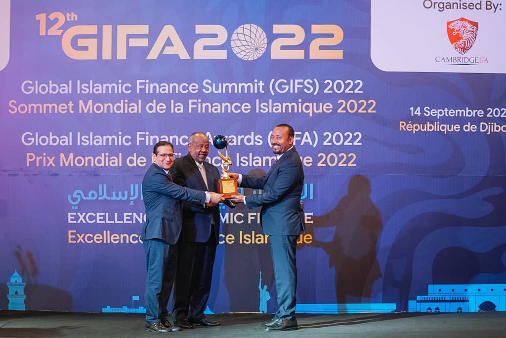 AbiyAhmedAli's tweet photo. #Ethiopia has been undertaking vast financial sector reforms which are receiving global recognition. Honoured to receive this award for the miles we are going as a nation to make the sector inclusive. https://t.co/Wr1pEODAJr