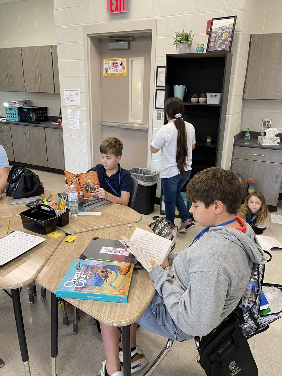 Sara Crace tweet media