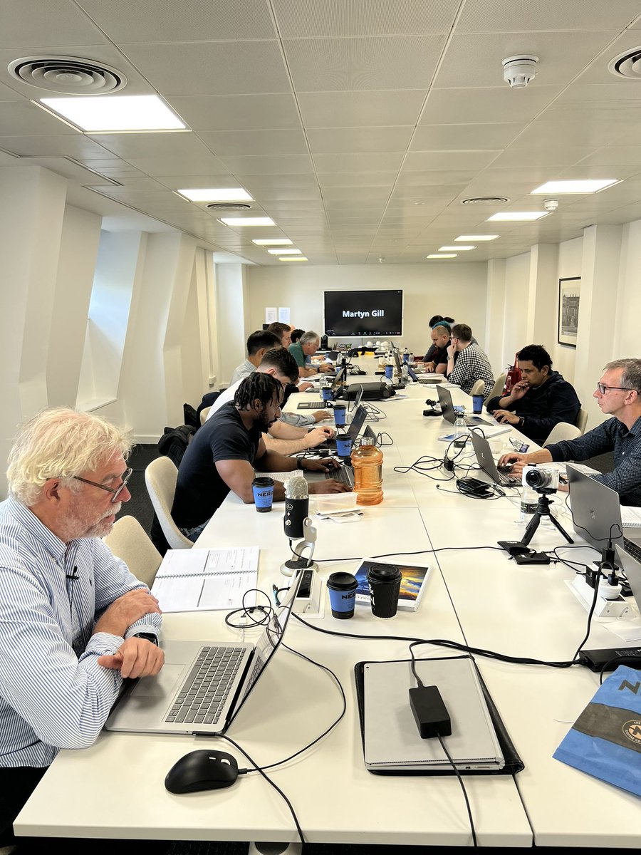 SoftwareIDM's tweet image. Spending time with @OCGTraining and delegates at HyperSync Panel training, Trafalgar Square, London.