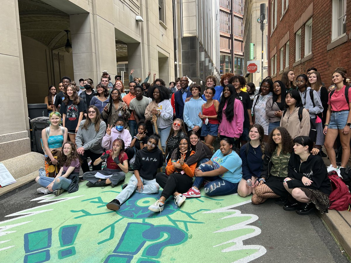 Ms_Pearlman's tweet photo. So proud of our artists today! The power of public art and creativity and community. The unveiling of Rainbow Road on Strawberry Way! @DowntownPitt @PPSnews @FriendsofCAPA https://t.co/Ie6ILyNK51