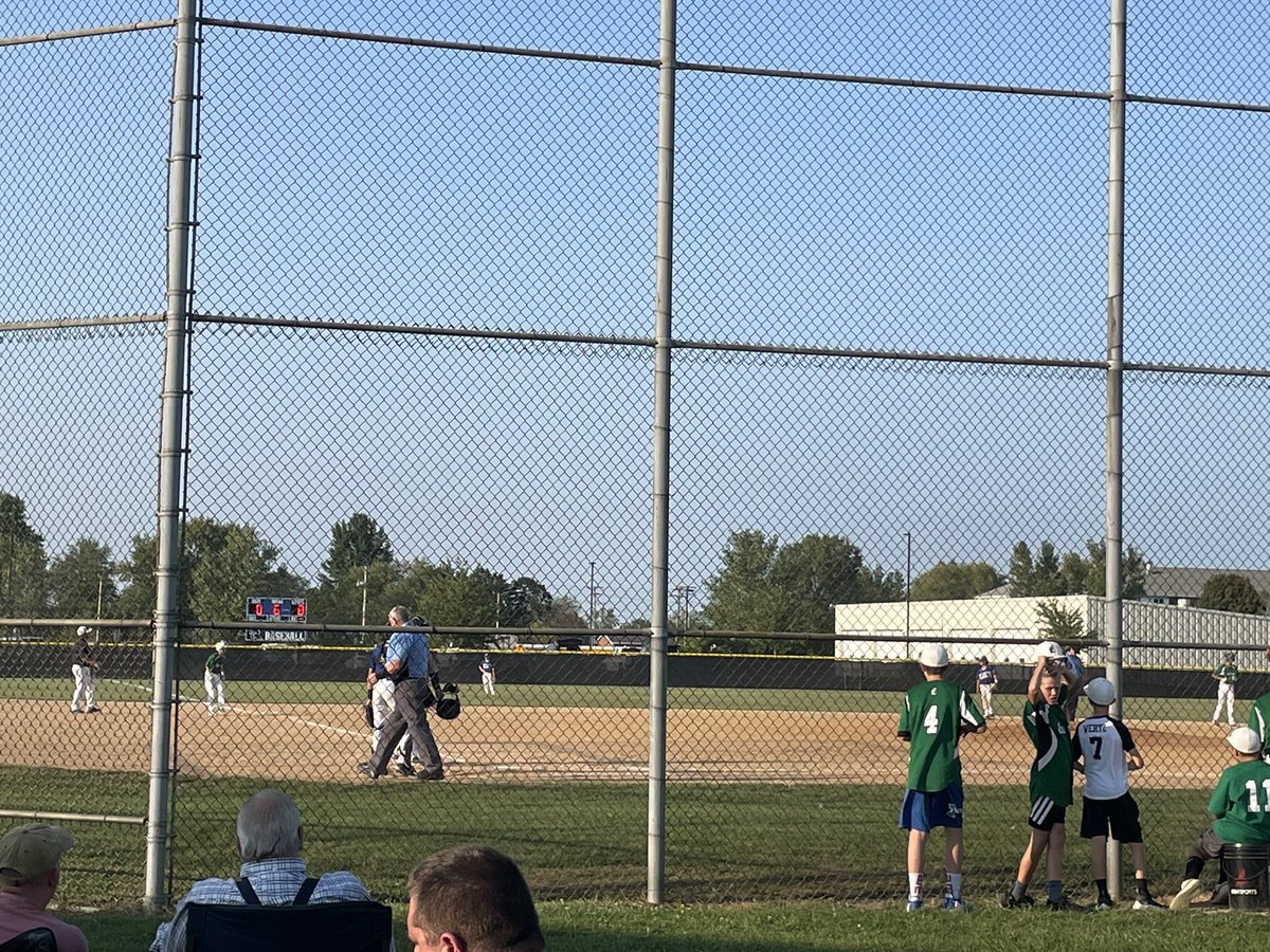 EMShornets's tweet image. The EMS baseball team wins the opening round of regionals tonight, 11-3, vs. Washington Central. Good job, Hornets!
