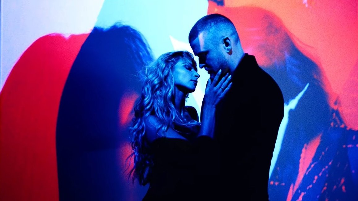 Debuts on this week's #LatinAirplay chart:

#1. @RomeoSantosPage & @jtimberlake Sin Fin