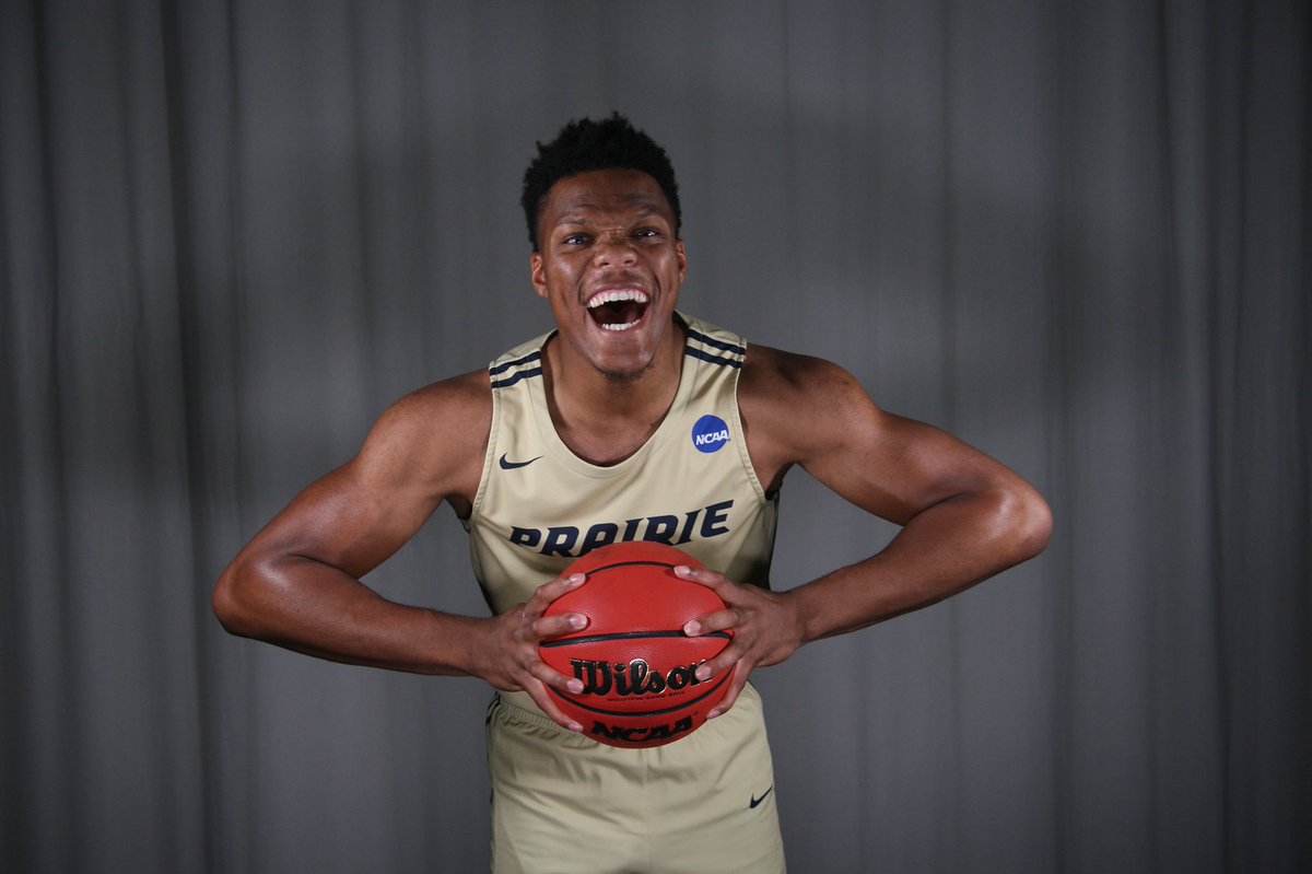 UISHoops's tweet photo. Happy birthday to alum @KajDays! First class teammate, and stellar person! Enjoy! https://t.co/upSd2wF0eb