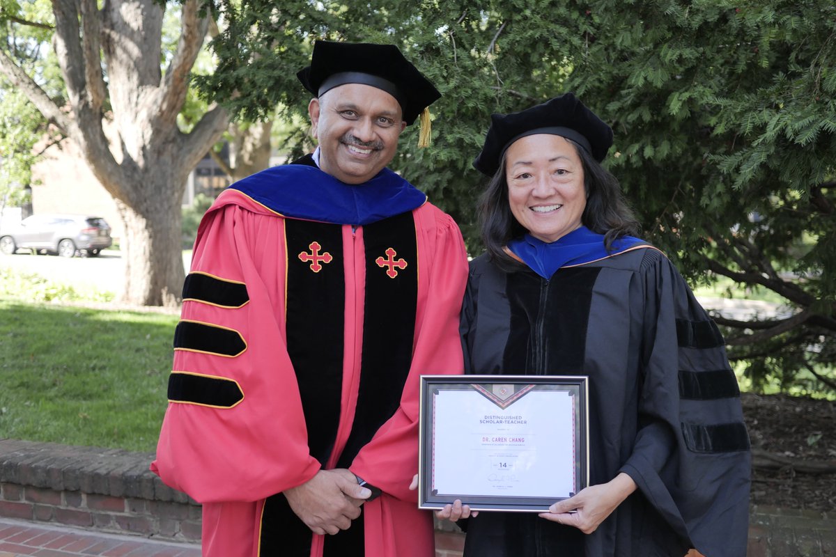 UMDscience's tweet photo. Today, six of our #ScienceTerps faculty members were honored at #UMD's Faculty and Staff Convocation! We are beyond proud of each of the CMNS awardees for their research excellence and dedication to #ScienceEducation.

Read more about the awardees: https://t.co/LgxyKK8ci6 https://t.co/wvLfamm3o5