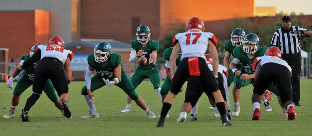 psino's tweet photo. Beau Sahnow Hanover High School
Photo Joel Klein RTD
#beausahnow #hanoverhighschool #football #Hanoverhigh #hawks #highschoolfootball #Mechanicsville #virginia https://t.co/a30pp3rd0q
