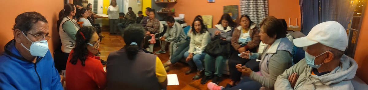 FuerzaCorreista's tweet photo. En Ciudad Bicentenario se realiza reunión preparatoria de Asamblea Ciudadana para consolidar propuestas para la junta parroquial de Calderón y la alcaldía de Quito @AndreaEncaladaE @pabelml @PaolaPabonC https://t.co/cYFeda8aTc