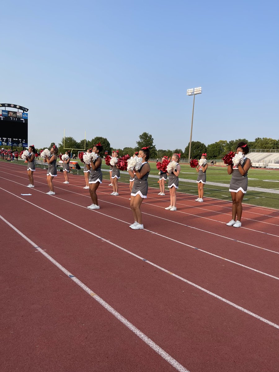CheerSft's tweet photo. So much fun at our night game at ODAC! #proudtobesft @SftStorm @sftcyclones https://t.co/z9Y598HRIK