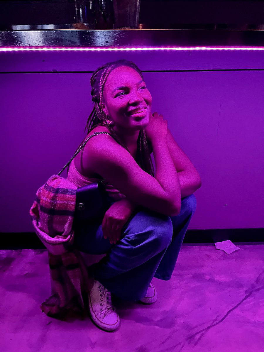 newhahh's tweet photo. Don’t ask why I’m under a table…i just love the lighting https://t.co/TJQmutPN6b