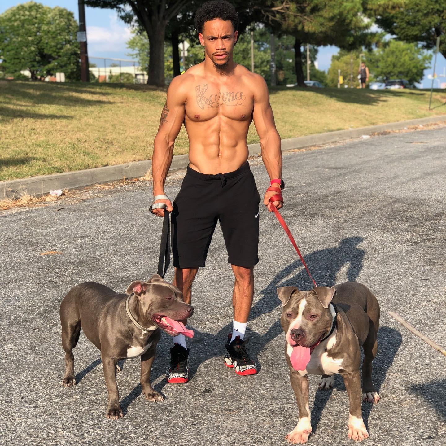 Davon on Twitter: "Good run with my🐕🦺's 💪🏽🥴 https://t.co/JURvO0ymxE