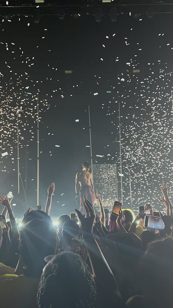 xnancyxc's tweet photo. My best pictures @_DPRCREAM
@_DPRREM @_DPRLIVE @DPRIAN_ #REGIMETOUR
#DPRinHollywood #DPRHOLLYWOOD https://t.co/ZxpkV8Lk91