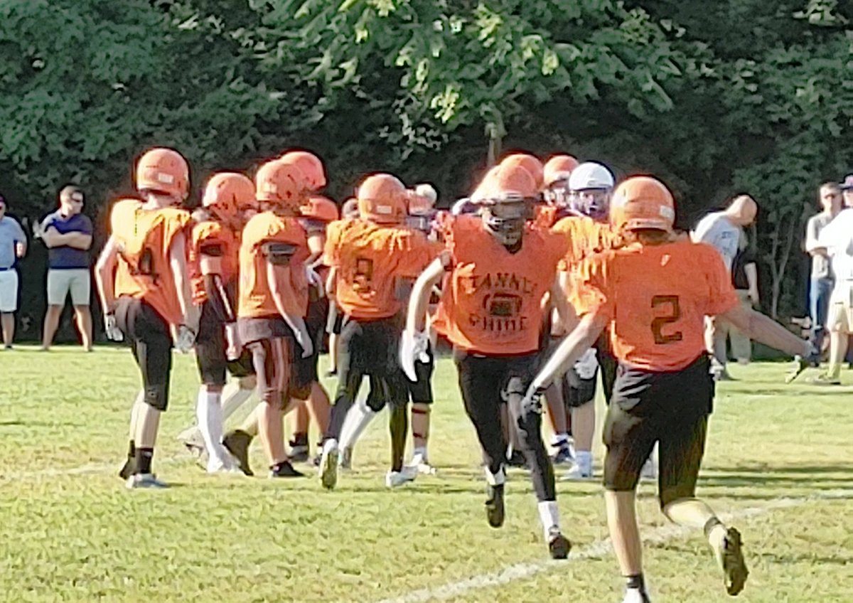 WuMSFootball's tweet photo. Season opening 28-6 win for the Woburn Middle School Varsity Team! #GoTanners https://t.co/PaDgqrKpHs