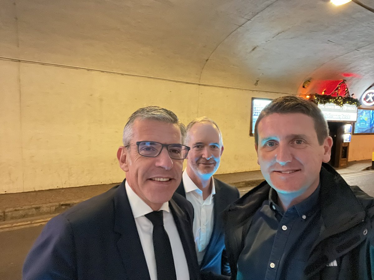 Alex Thomas tweet media