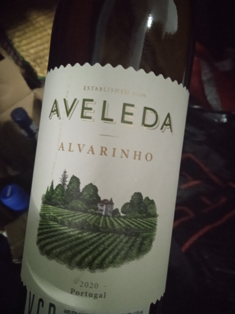 El 22 de noviembre se cumple el centenario del nacimiento de #Saramago. 

En su recuerdo sale este alvariño portugués.

<a href="/LaCataEnTuCasa/">LacataEntuCasa</a>