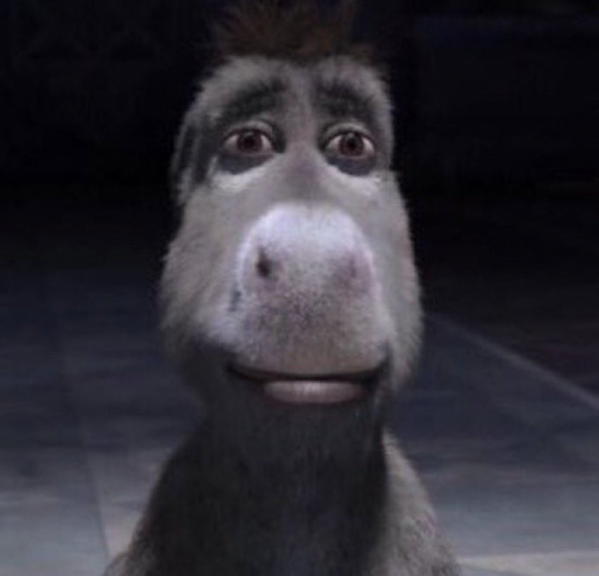 vampir4magic4's tweet image. Mi psicóloga viendo la mamada que hice de mi vida después de un mes de no verla: