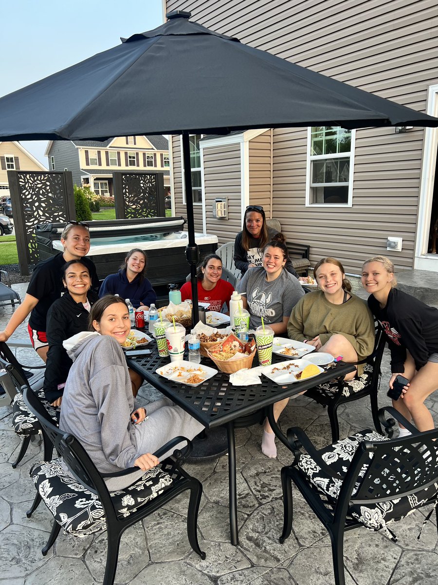 Brookside volleyball tweet media