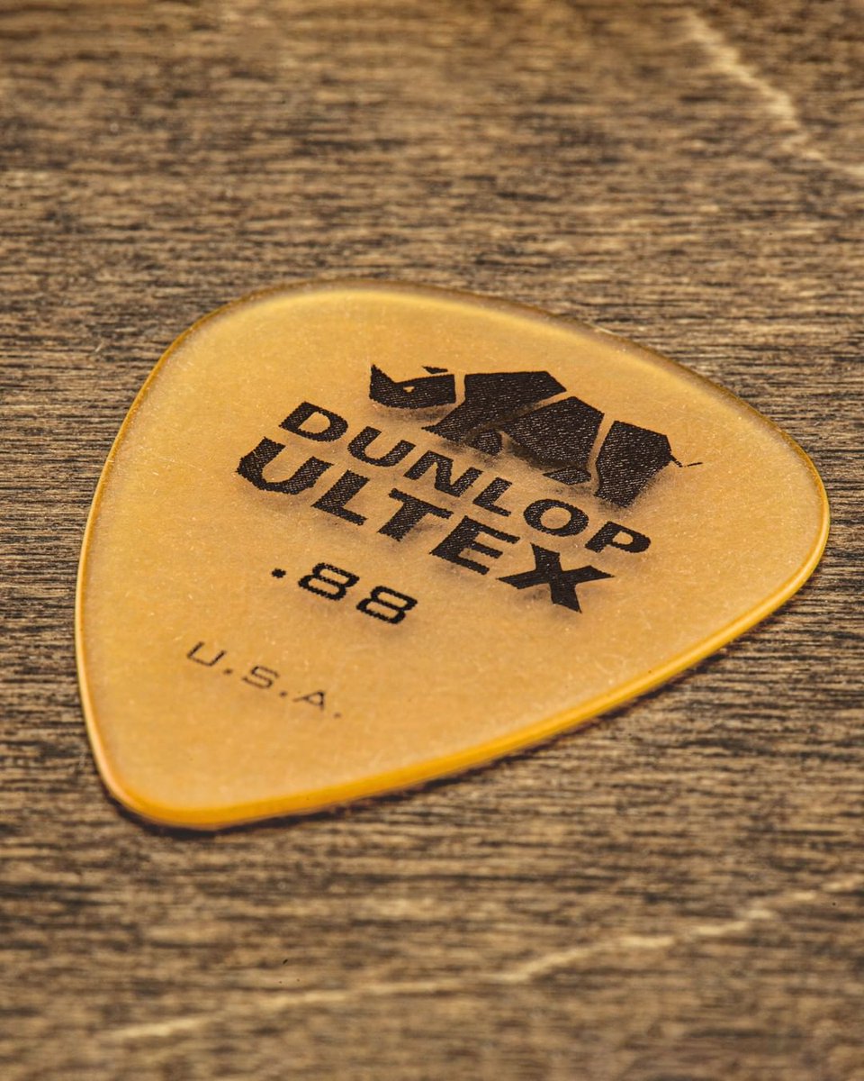 JimDunlopJP's tweet photo. 最後に使い慣れたピック以外のピックを試したのはいつですか?
Ultex Standardピックは演奏を次のレベルに引き上げます。柔軟性と強力なアタックを併せ持つこのピックは、軽量で耐久性の高いウルテックス製で、ピックの中でも広いダイナミックレンジを備えています。
•
#dunloppicks #ultex https://t.co/5EMUIjHfJJ