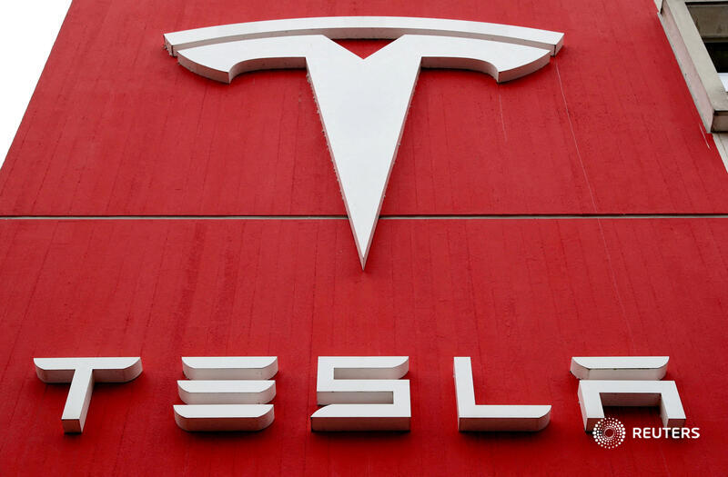 Reuters Legal on Twitter: "Tesla was on Wednesday in a proposed class action accusing Elon Musk's electric car company of misleading the public by falsely advertising its Autopilot and Full Self-Driving