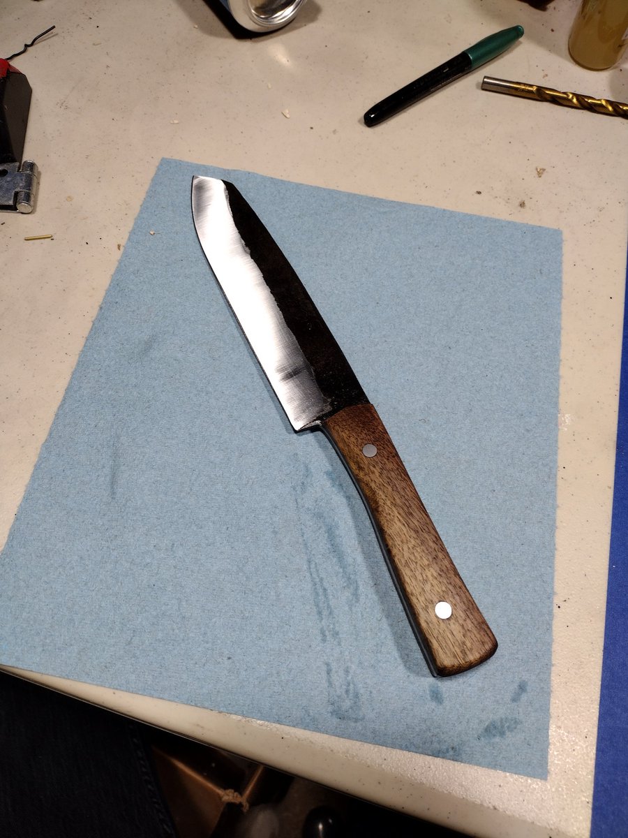 NeilistGaming's tweet photo. Newest knife, just about done https://t.co/czMfjDXMGz