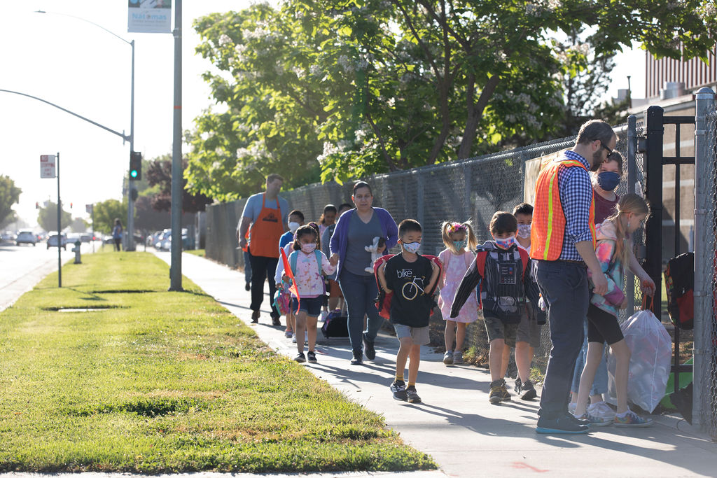 JibeWithUs's tweet photo. Welcome to the 100+ walkers club Natomas Park and H. Allen Hight! You are joining Regency Park and Paso Verde in this healthy and gridlock busting accomplishment! 
#WalktoSchool #JibetoSchool #AvoidTheDropoffLine
@NatomasUSD @TwinRiversUSD https://t.co/lOceS5XJKL