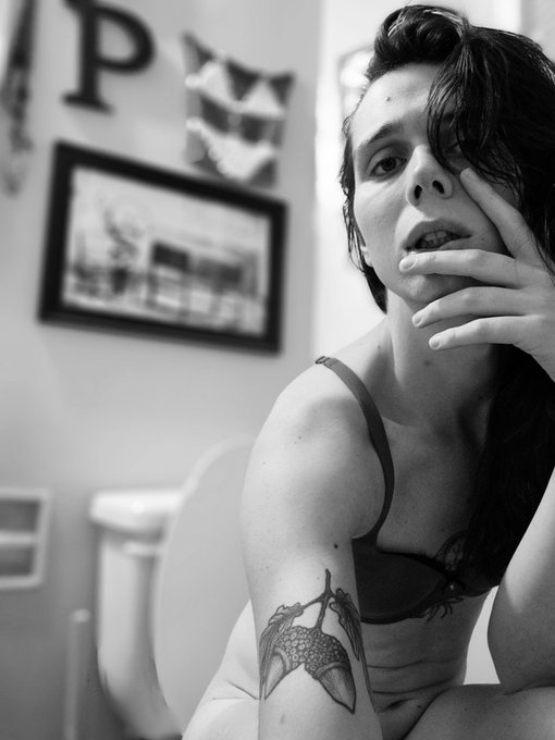 Manifest multitasking. 🎩🪄✨️ https://t.co/TrkkA4Xueg