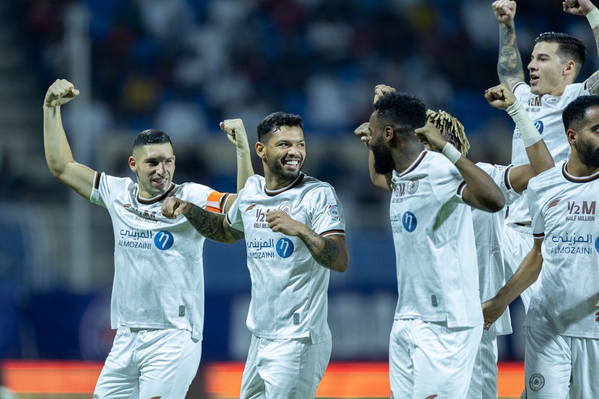 ShababAlomzaini's tweet photo. أبطال أينما كنتم 💪
أسود في الميدان🦁
كفو ياليوث 👍

@AlShababSaudiFC
@ALMOZAINI_CO 
#الشباب_العداله 
#يلا_شباب https://t.co/HSljusV8RI