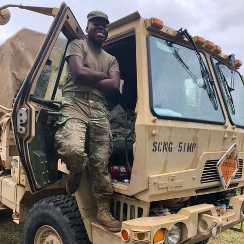 MooreSchool's tweet photo. "It's never easy doing two things at once (like being in the military and being in school), but the #MooreSchool staff and faculty have been very supportive." - Amir Jordan, @UofSCMBA

We're proud to be a part of @UofSC's No. 1 ranking in @MilitaryTimes!➡️ https://t.co/9cfybWETh6 https://t.co/29hxrns8bB