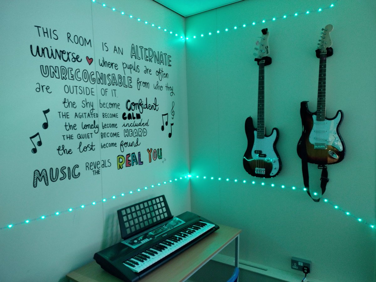 How cool is our music room 😎
@Head_CCA <a href="/AHT_CCA/">Dillon</a> <a href="/DeputyHead_CCA/">Chris Whittaker</a> @Business_CCA @Careers_CCA <a href="/LINKLead_CCA/">Coal Clough Academy</a> @SEND_Lead_CCA <a href="/therapy_lead/">Lisa Hill</a>