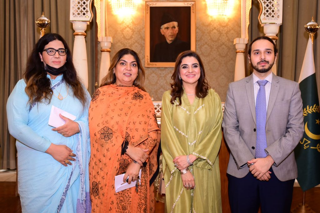 nayyabalipk's tweet photo. Launching ceremony of "FOSPAH's Transformation 500 to 5000 cases" report in collaboration with UN Women Pakistan at President Secretariat, Islamabad !!!
#FOSPAH #talkingsense #TRCP #NayyabAli #sherkanmalik
#HarassmentNoMore
#PropertyRightsForWomen https://t.co/Dd8QRma3Mb