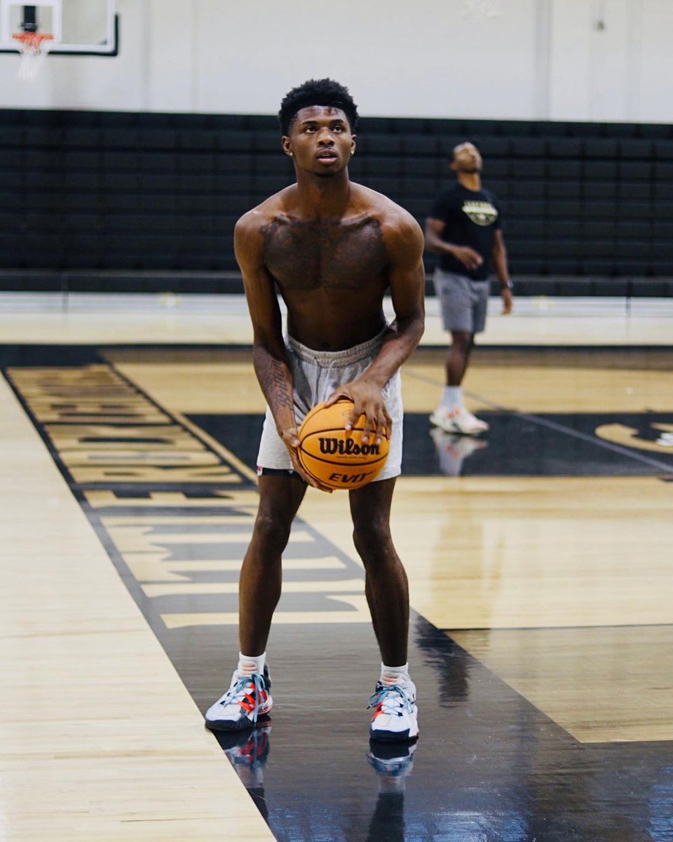 Everyone has talent but ability takes hard work 🧪 

#labwork