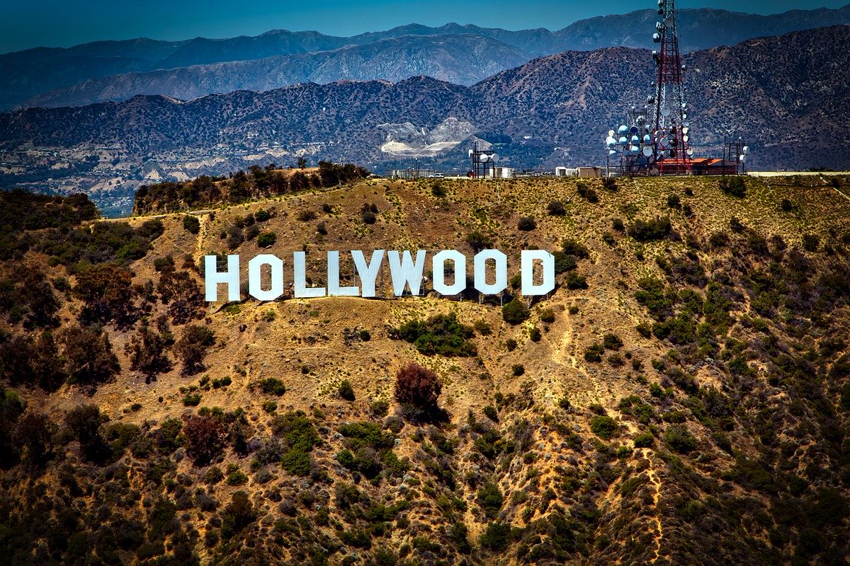YulairQuebec's tweet photo. 🔥 Baisse de prix pour Los Angeles, à partir de seulement 375$ aller-retour de Québec.
#YQB #Quebec ✈️ #LAX #LosAngeles 

https://t.co/ZzCCZ3bW80 https://t.co/0RBHtkpbpt