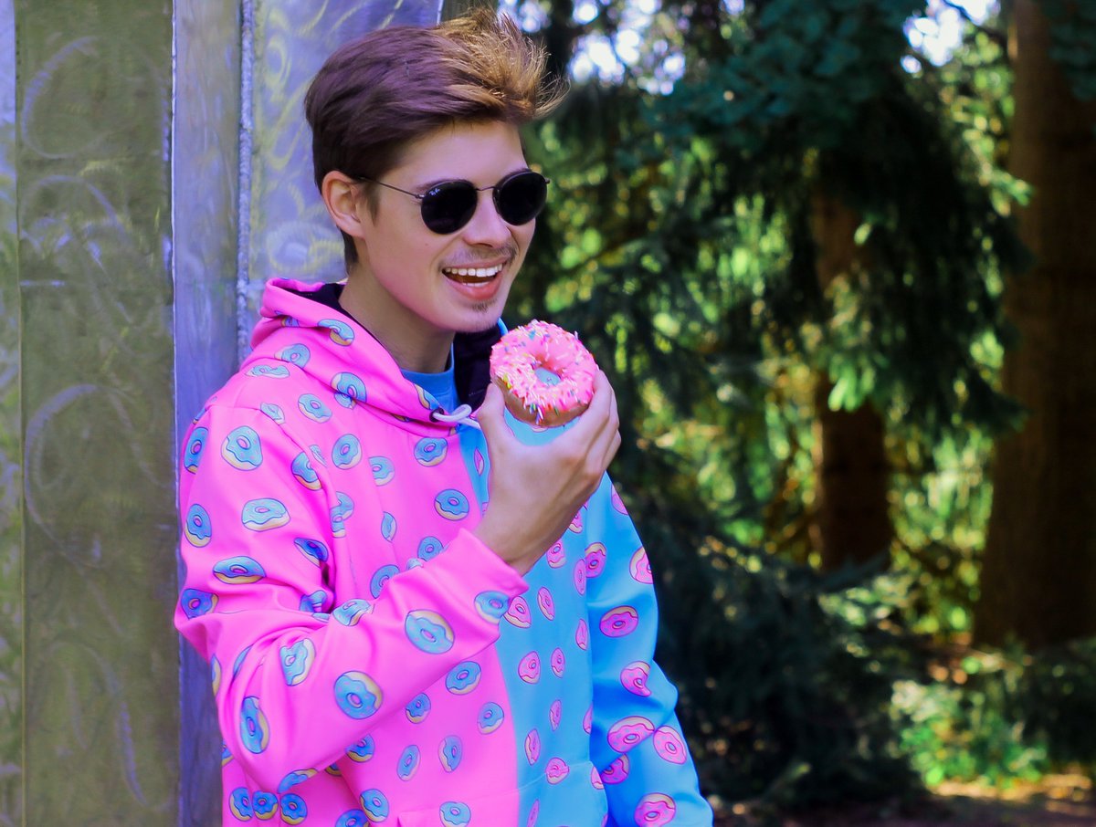 Looking good <a href="/MacticsG1/">Mactics</a>. How are you liking the new hoodies?