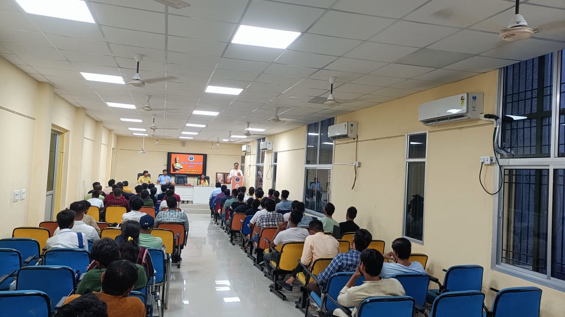 anuj4ayodhya's tweet photo. ABVP कानपुर महानगर कार्यकारिणी का गठन संपन्न हुआ,
इस अवसर पर पूर्वी उत्तर प्रदेश के क्षेत्रीय संगठन मंत्री आदरणीय घनश्याम शाही जी भाईसाहब एवं प्रांत अध्यक्ष डॉ यतींद्र सिंह गुरू जी का मार्गदर्शन सभी कार्यकर्ताओं को प्राप्त हुआ।
अध्यक्ष- डा प्रियंका सिंह
मंत्री - श्री गोपाल मिश्रा https://t.co/SSib66gKhk