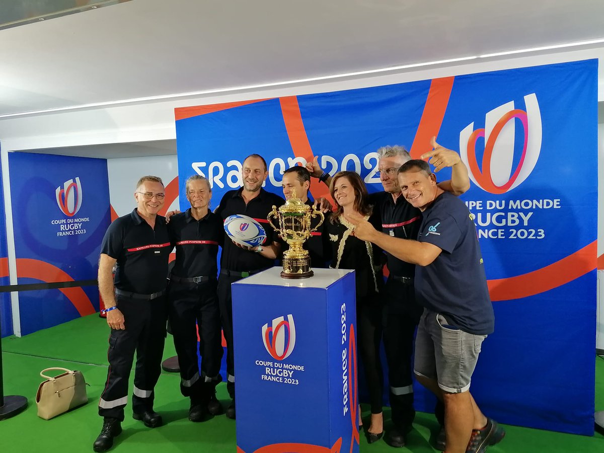 Bravo à la Team <a href="/SDefibrilator/">Defibrilator</a> pour leur dévouement dans la lutte contre l'arrêt cardiaque. Les pompiers sont engagés auprès du Département des <a href="/AlpesMaritimes/">alpesmaritimes</a> de <a href="/ca_ginesy/">Charles Ange Ginésy</a> et <a href="/ECiotti/">Eric Ciotti</a> pour sensibiliser aux gestes qui sauvent des vies !